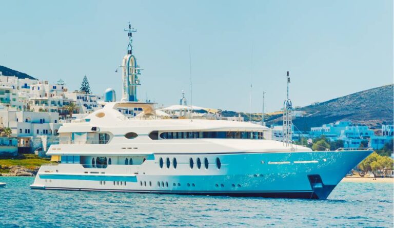 average cost of chartering a yacht