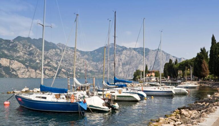 sailboat rental garda lake